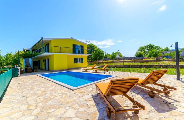 House ∙ 3 bedrooms ∙ 6 guests