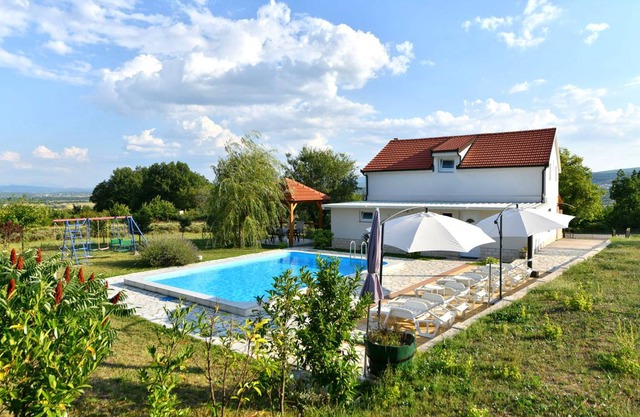 House ∙ 3 bedrooms ∙ 8 guests