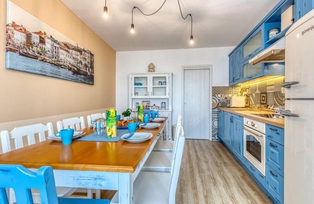 House ∙ 4 bedrooms ∙ 9 guests