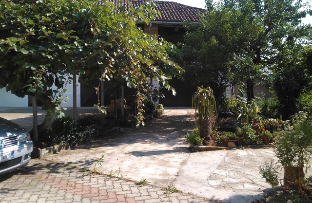 House Aromas and Art accommodation UNDERGROUND