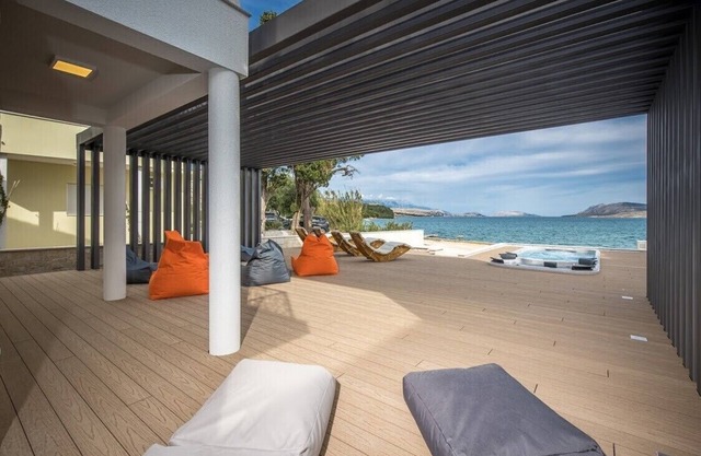 House direct on the beach near to Novalja Zrce