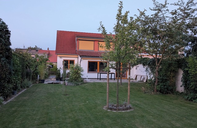 House in a quiet residential area right next to the nature reserve