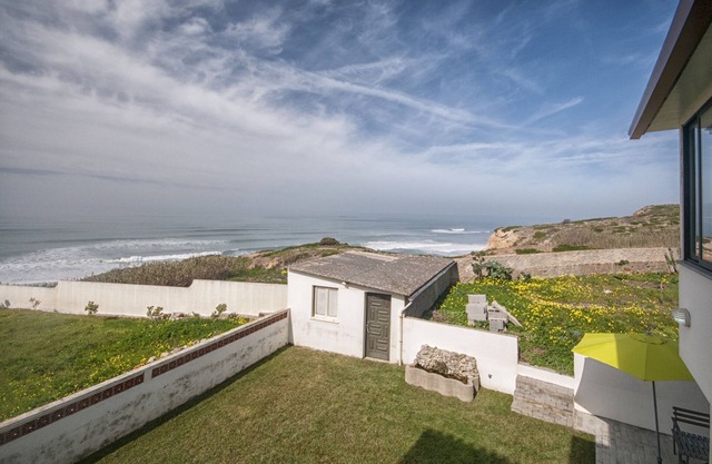 House In Quiet Location At Beach With 2 Parking Spaces