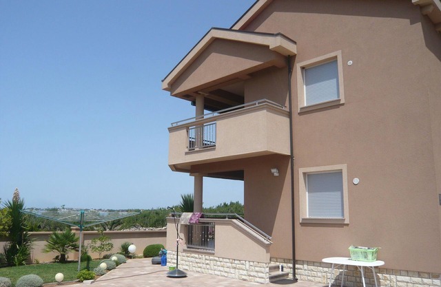 House in Zaton near Sandy Beaches