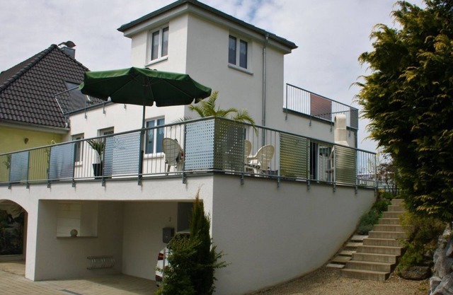 House of the 3 regions - apartment/flat, separate toilet and bath/shower