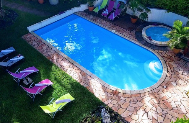 House/Villa - Entre deuxfurnished with tourism hiring of holidays villa swimming pool jacuzzi