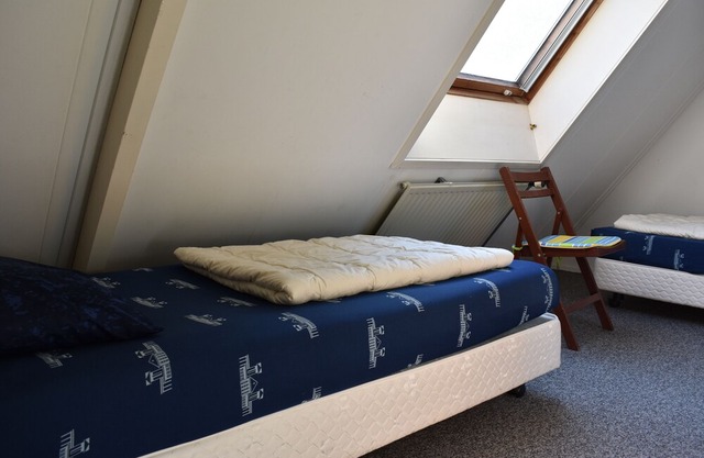 House with 1100 sqm omschlossen plot