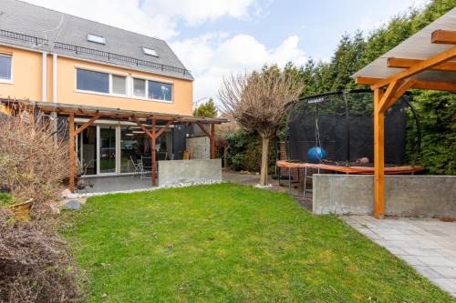 House with garden - 20 minutes from the center of Prague