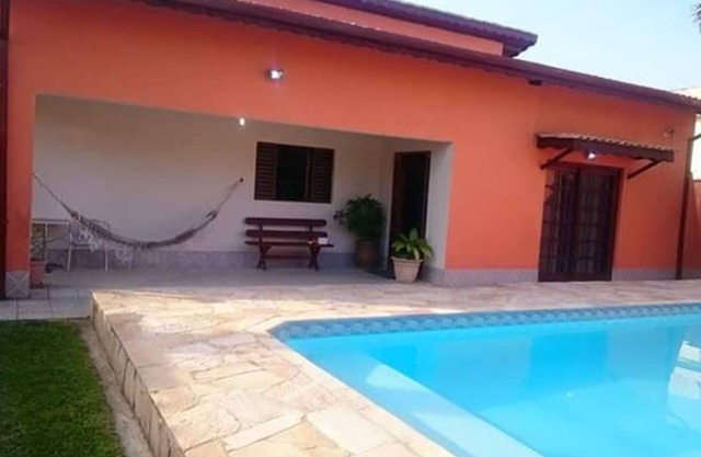 House with pool 3 suites 50 m from the beach