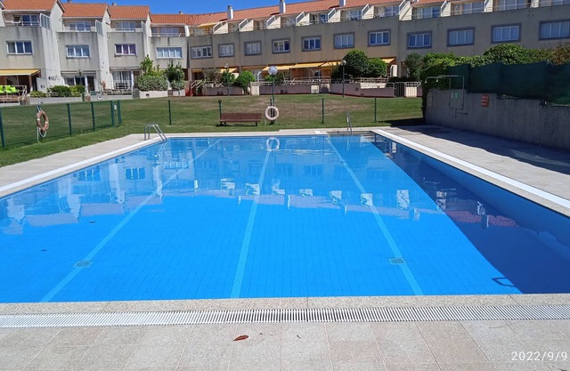 HOUSE WITH POOL AND BEACH
