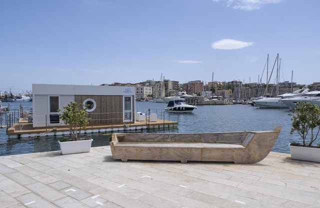 Houseboat Marina Resorts