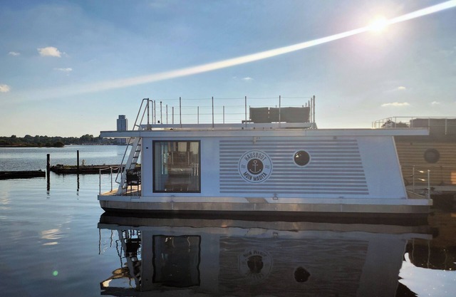 Houseboat Moin Madita with exclusive mooring on the Schlei