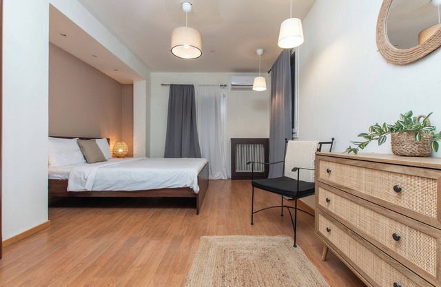 Houseloft Cosmopolitan Comfort