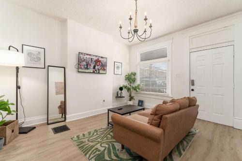 Housepitality - The Madison House - Brand New