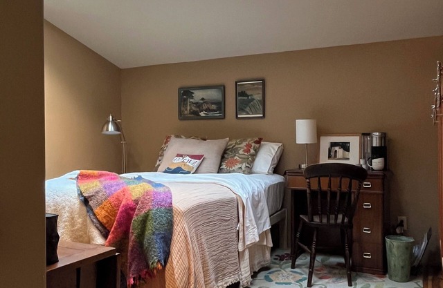 Hummingbird Hideaway cozy private studio in charming Willow Glen, San Jose, WiFi