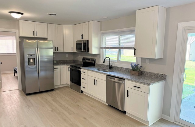Hunter Hideaway: charming 3 bed/ 2 bath