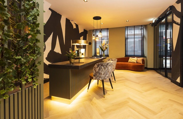 Huygens Place