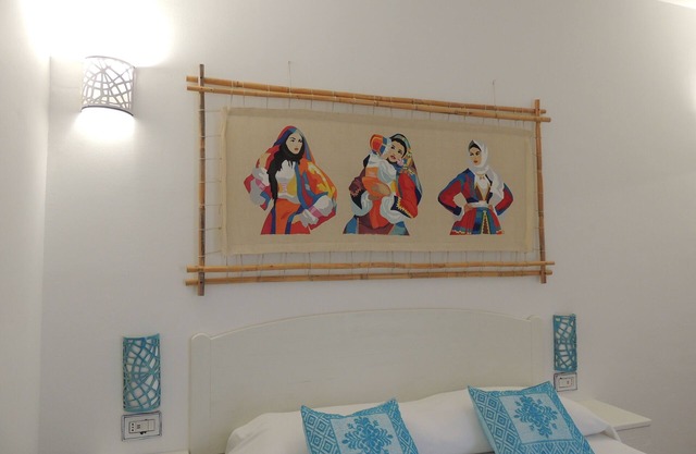 Hyacinth Room
