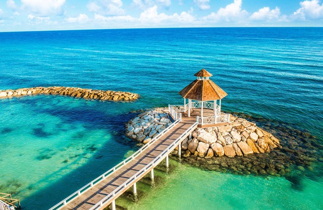 Hyatt Ziva Rose Hall - All Inclusive