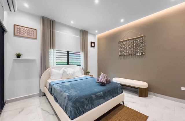 Hyde Park #3 | Comfy Apt W/Parking @ San Juan