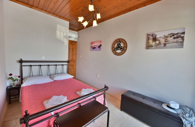 Hydra Port Apartments-Balcony