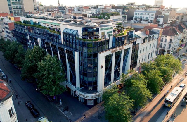 Hyllit Hotel