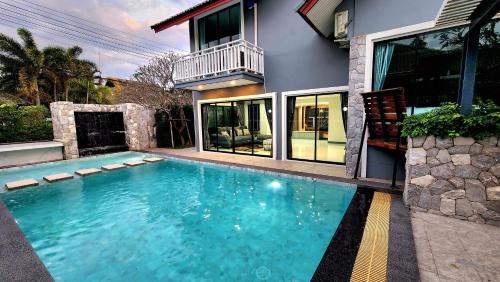 I am pool villa Pattaya no11