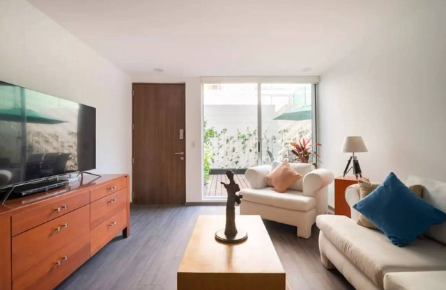 I105- 3BR/2BTH - One Bedroom Apartment, Sleeps 5