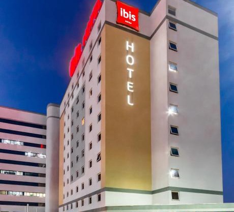 ibis Marilia