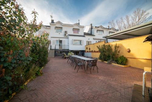 Ideal FAMILIAS hasta 15 Personas en San Martín de Valdeiglesias Madrid
