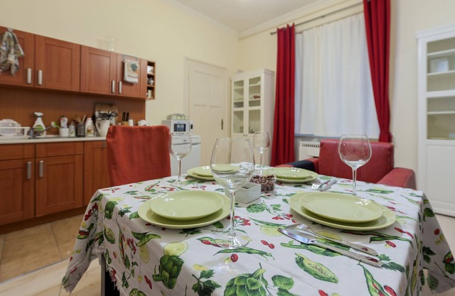 Ideal for solo travellers near Danube river and Citadel