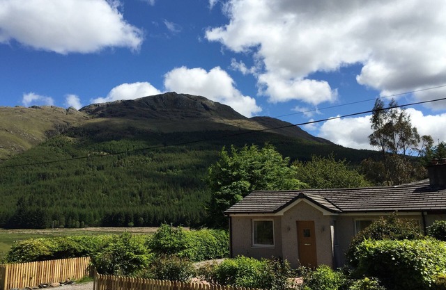IDEAL LOCATION, SITUATED BETWEEN OBAN AND FORT WILLIAM