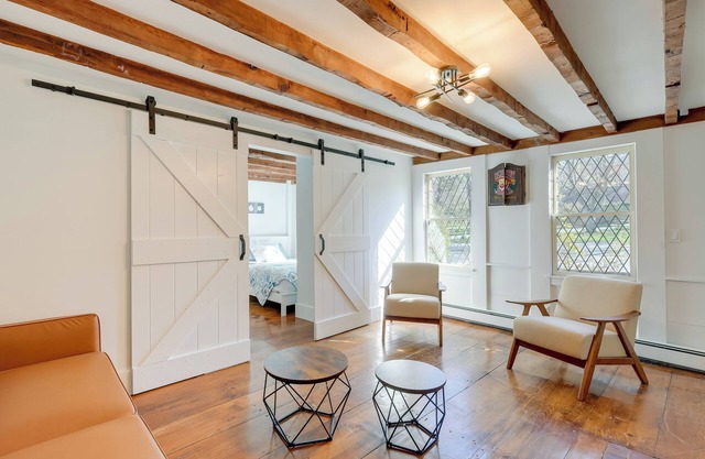 Idyllic Escape w/Deck in East Sandwich!