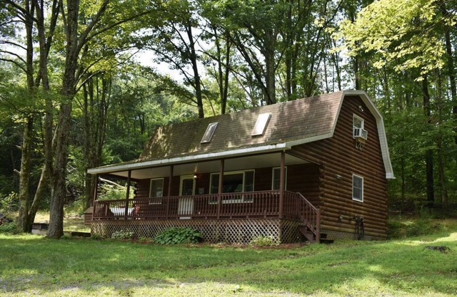 If you love the quiet outdoors and love the nature you will love this cabin.