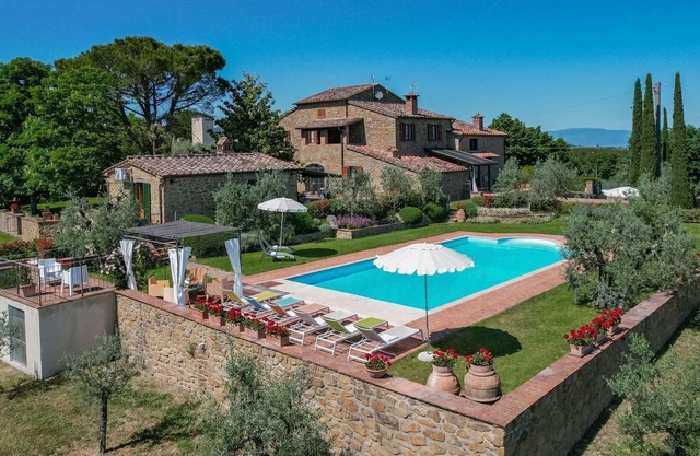 Il Bacio Monte San Savino Cortona 