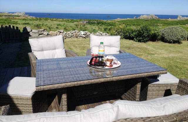 Ile D Ouessant: live at the end of the world