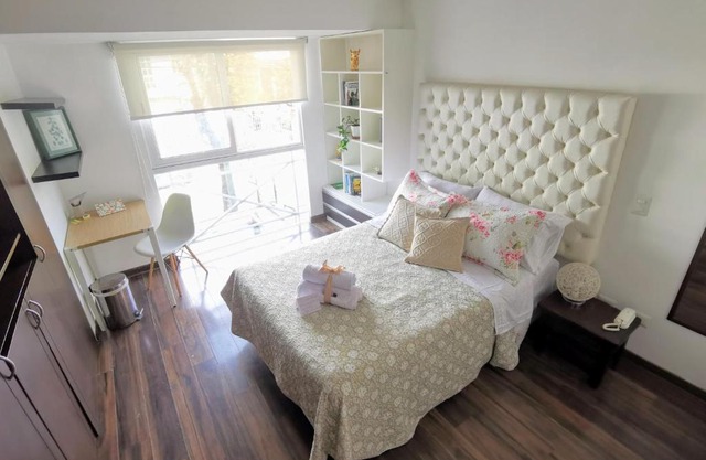 Iluminado y moderno flat en centro de Barranco- Cozy & modern flat in centric Barranco
