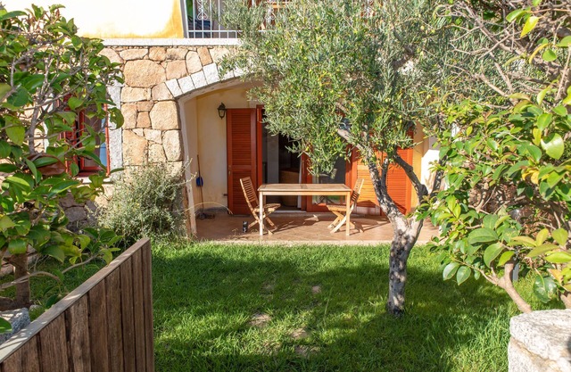 In the heart of Pittulongu and near the beach with Wi-Fi - Villetta Donatello ST