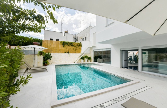 In the pool holiday home