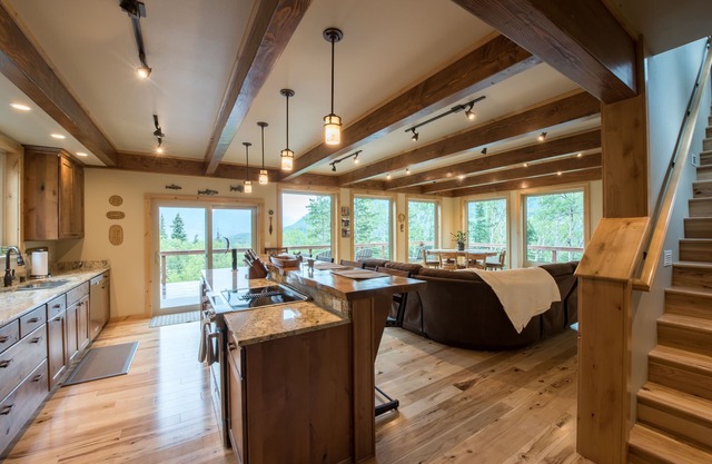 Incredible Views of the Kenai River and Mountains, Home sits on 5 Private acres!