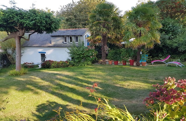 Independent house, near Port Belon