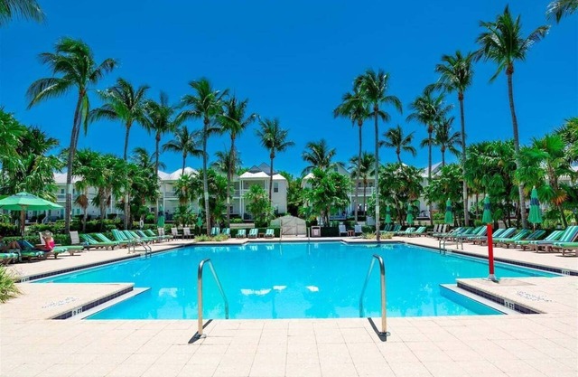 Indigo Reef #5 ~ Tarpon Terrace, 31' Slip, Kayaks Included!