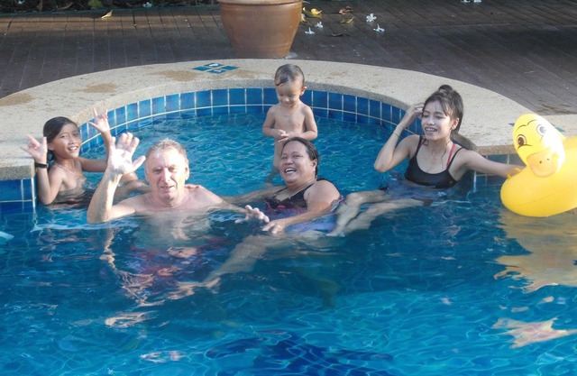 Individual living in 'mini-resort' with pool, near Koh Samet