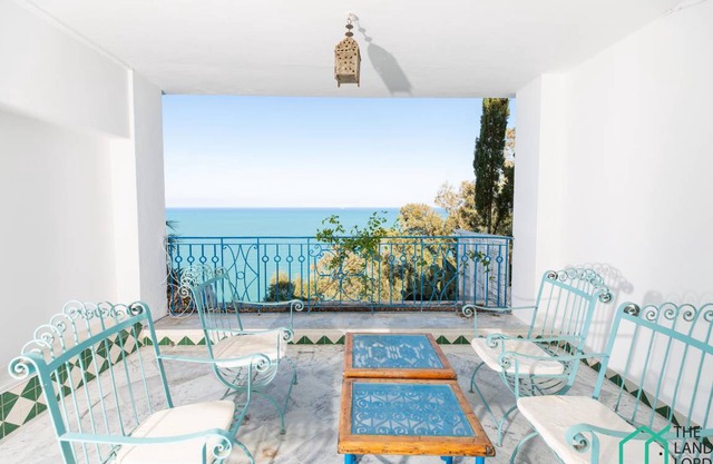 Infinite View exclusive and new 2bds with sea view