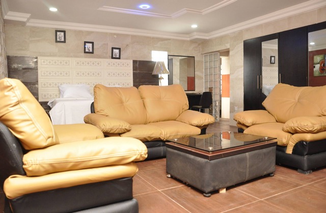 Inglesias Suites