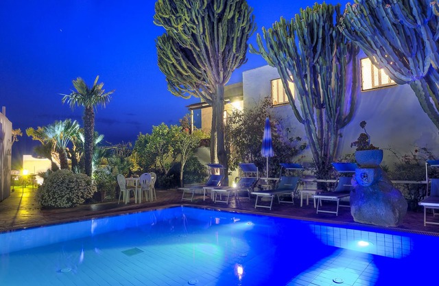 Ischia Hotel Imperamare, breathtaking view in the Bay of Citara, 2 rooms