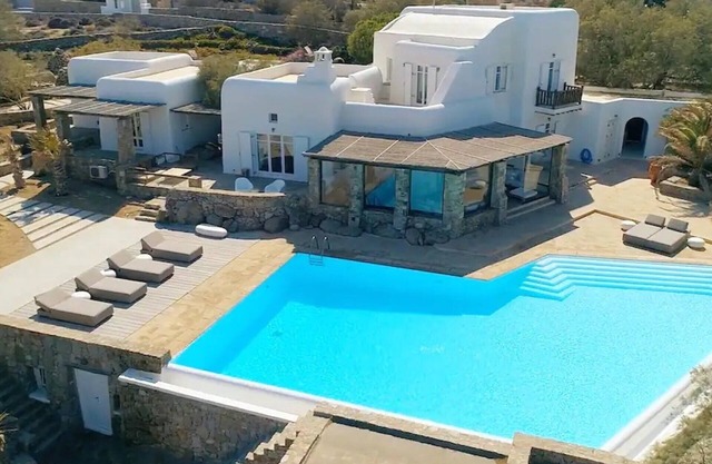 ISholidays Mykonos villa Alessandra