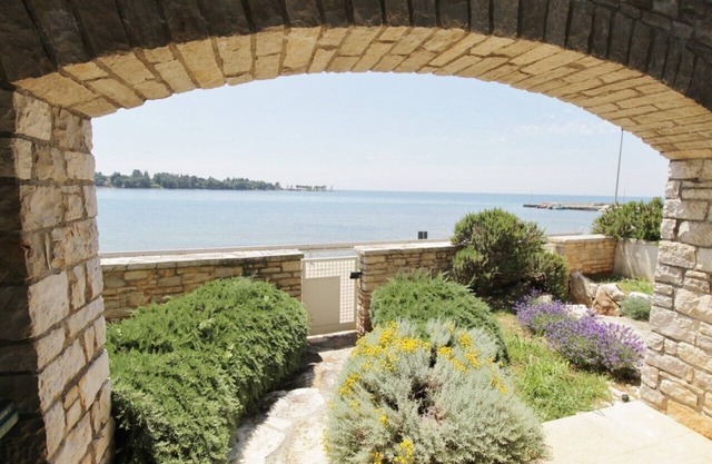 Istrian villa with unique sea view 2