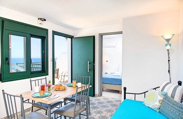Istron Beachview Apartment