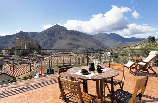 Apartment 'La Terrazza Del Tempo' with Mountain View, Wi-Fi and Air Conditioning